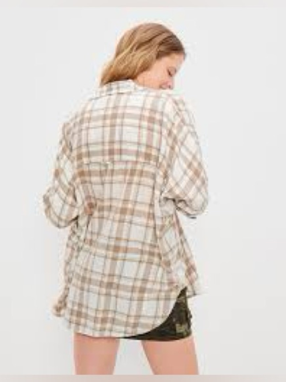AE American Eagle Go Big Beach Flannel shirt Light Plaid - Beige & Cream